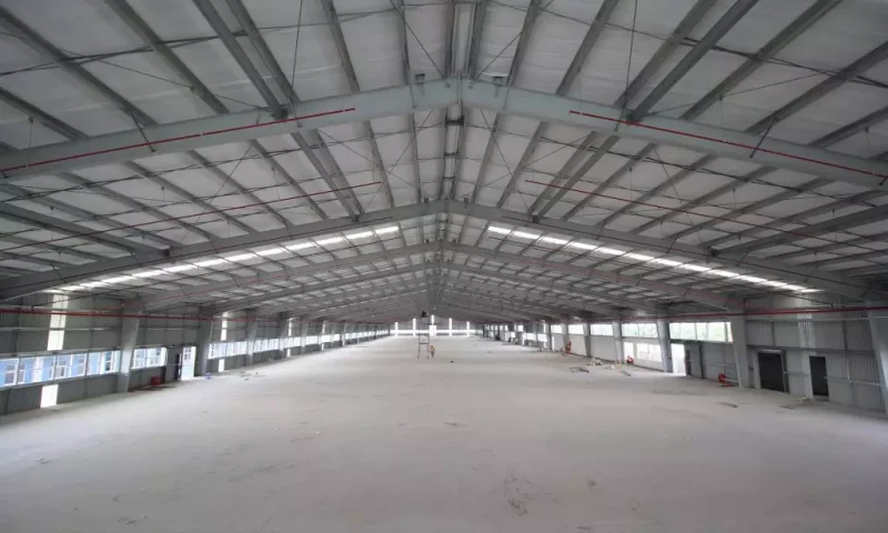 Besides the design standards in Vietnam, the method of designing steel structures according to American standards is a popular choice among many contractors nowadays