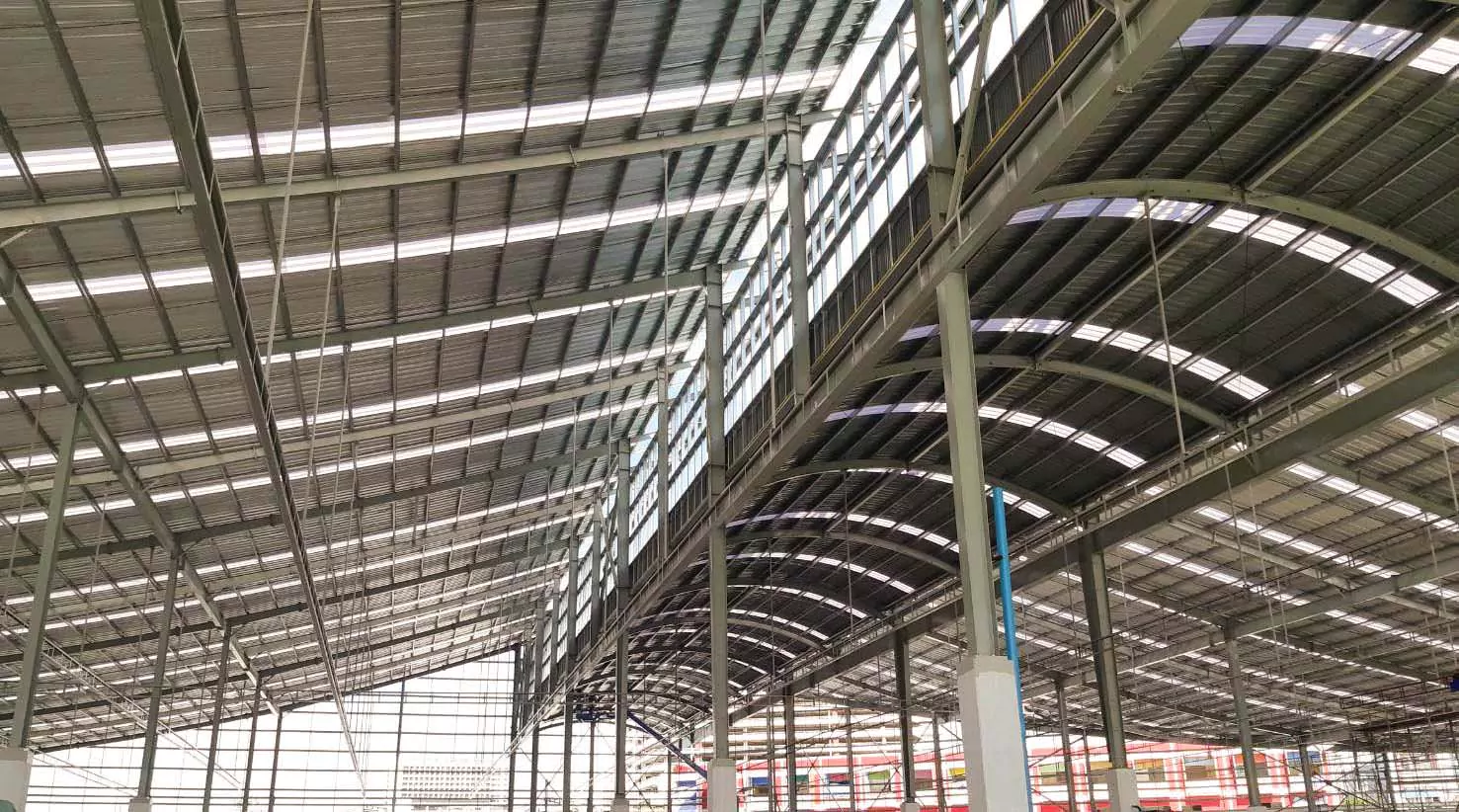 โครงหลังคาตลาดค้าส่ง-pebsteel
